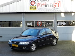 Opel Vectra - 1.8i-16V Diamond Young Timer 5Drs Climate Trekhaak Metallic lak