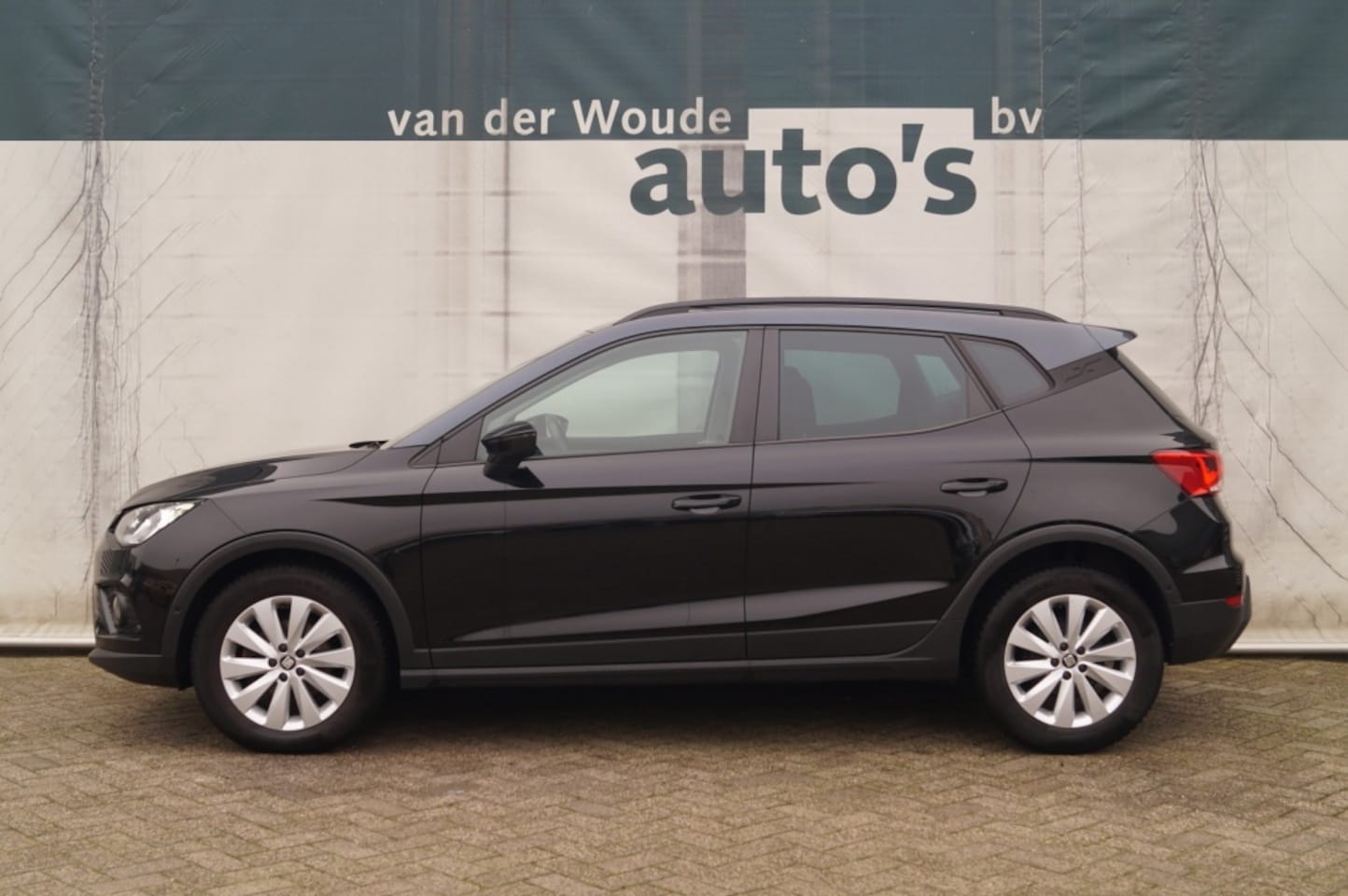 SEAT Arona - 1.0 TSI Style Business Intense -ECC-NAVI-CAM-PDC- - AutoWereld.nl