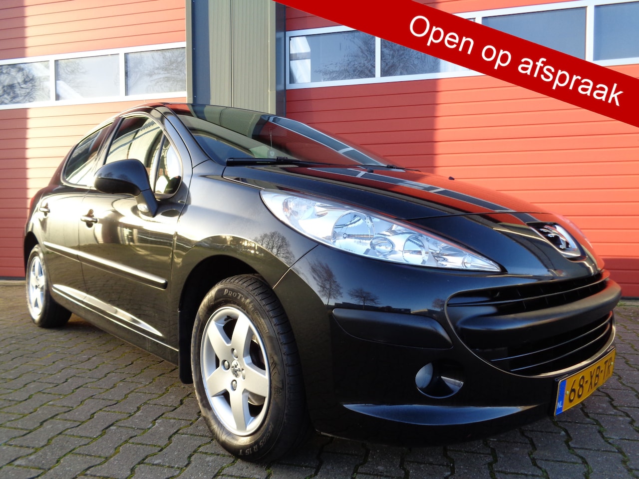 Peugeot 207 - 1.4-16V Color-line 89PK Airco LMV 5DRS NL-Auto Trekhaak - AutoWereld.nl
