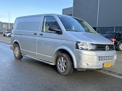 Volkswagen Transporter - 2.0 TDI L1H1 BM DC Budgetline € 2.850 NETTO | MOTOR DEFECT | Leder | Airco | Cruise |