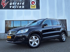 Volkswagen Tiguan - 2.0 TDI 140PK Sport & Style STOELVERW TREKHAAK