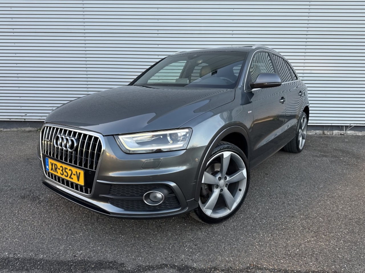 Audi Q3 - 2.0 TDI quatro S-line Edition Pano Trekhaak Leer Bose Automaat - AutoWereld.nl