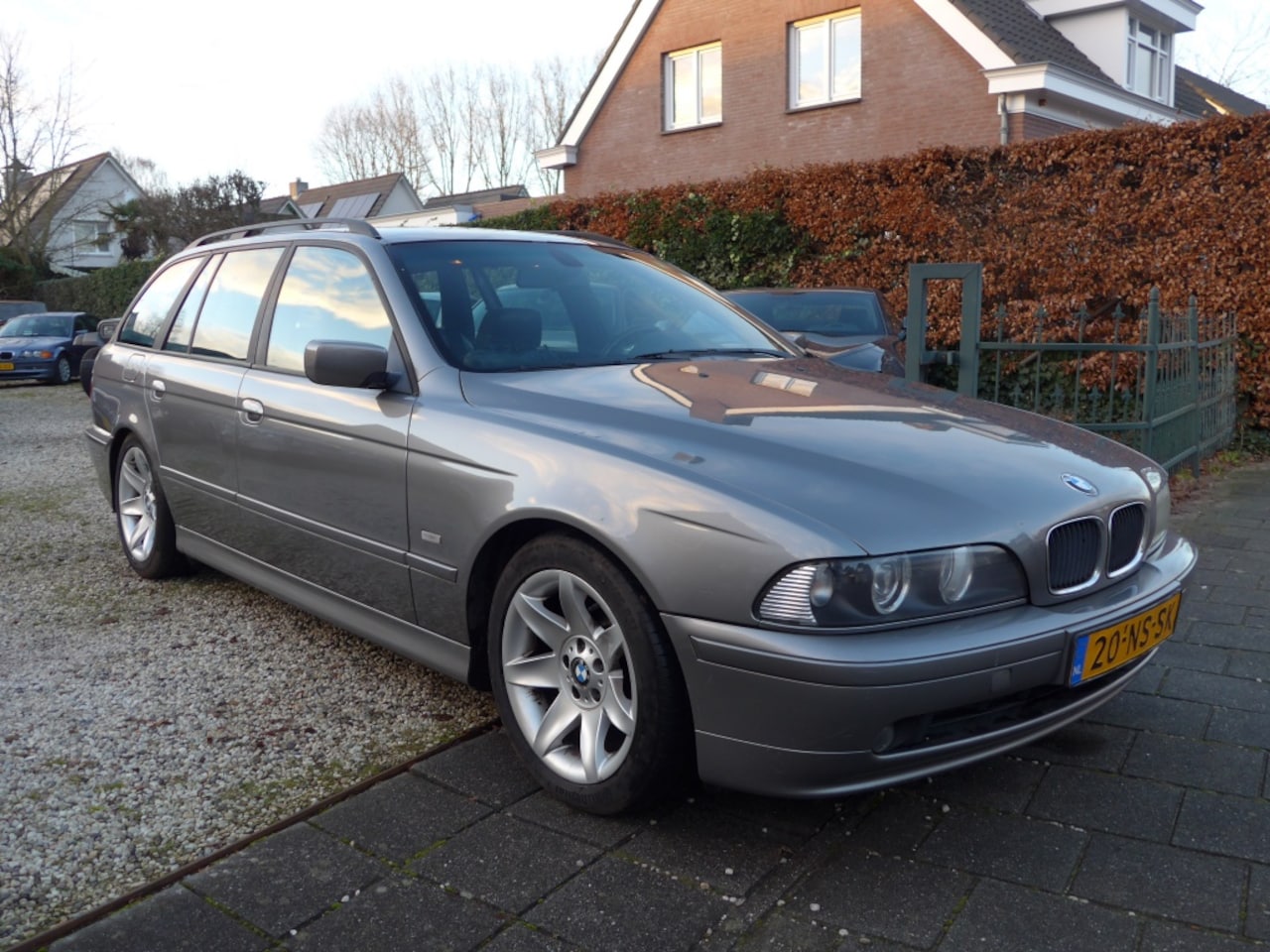 BMW 5-serie Touring - 520i Lifestyle Ed. - AutoWereld.nl