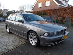 BMW 5-serie Touring - 520i Lifestyle Ed. Lekke koppakking