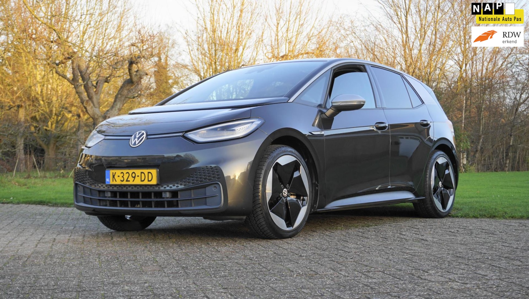 Volkswagen ID.3 - First Max 58 kWh Trekhaak panodak - AutoWereld.nl