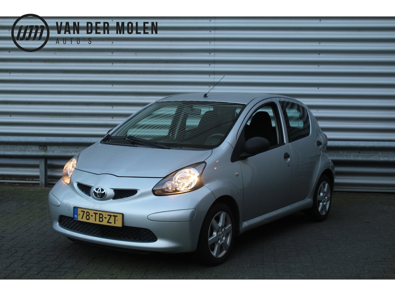 Toyota Aygo - 1.0-12V 68pk NL-Auto NAP APK 10-2026 Radio-CD LMV - AutoWereld.nl