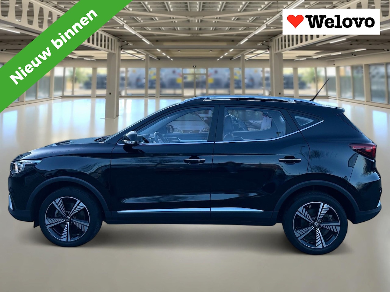 MG ZS - Luxury 45 kWh PanoDak, Leder, Navi+Camera... - AutoWereld.nl