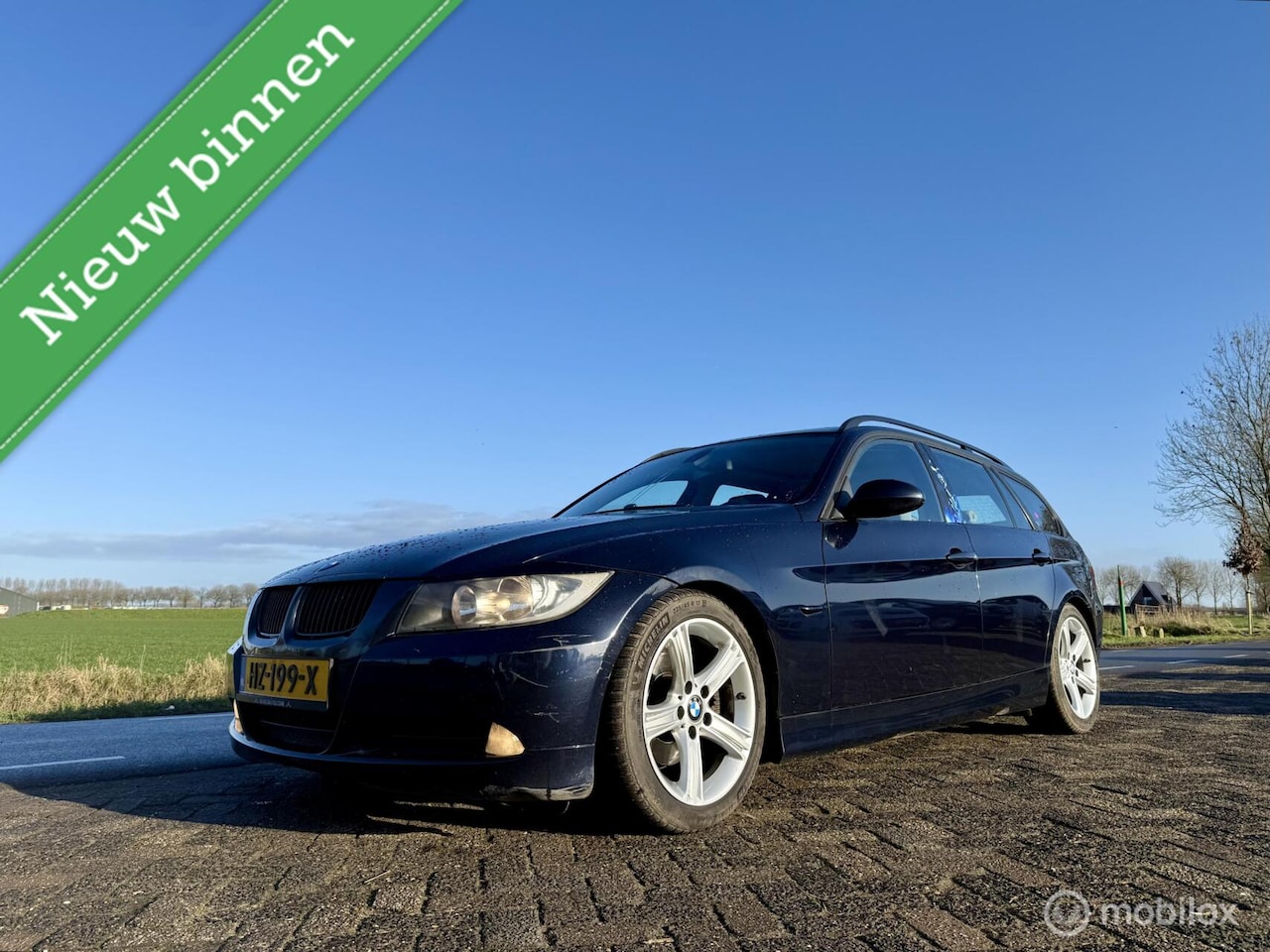 BMW 3-serie Touring - 318i Executive 318i Executive, BJ 2007, Alle Opties - AutoWereld.nl