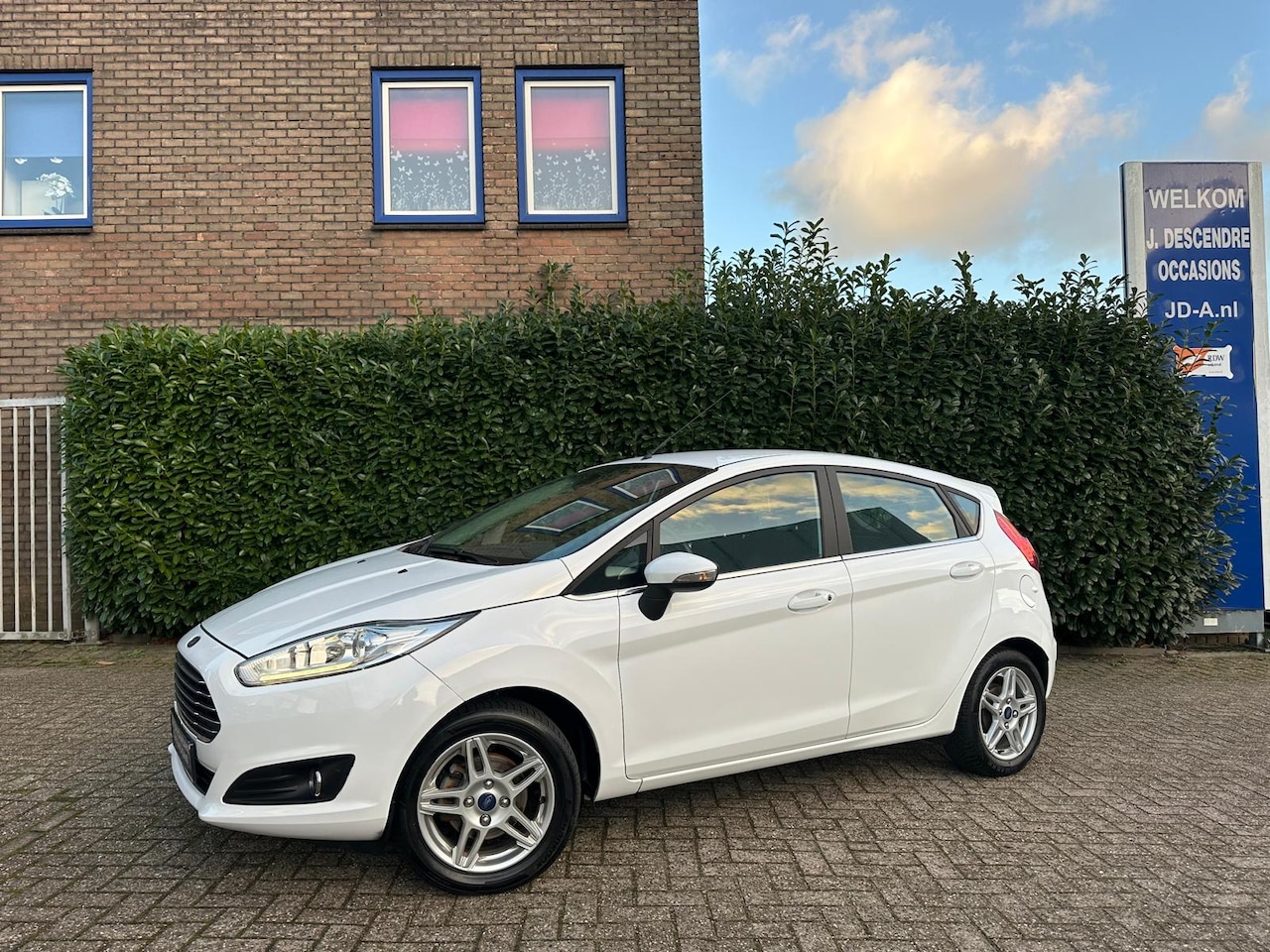 Ford Fiesta - 1.0 EcoBoost Titanium Climate C, Stoelverw, Elec.Pakket, Lmv!!!! - AutoWereld.nl