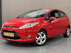 Ford Fiesta - 1.6 Ti-VCT 120pk Titanium Airco Voorruitverwarming Lichtmetalen velgen & set Winterbanden