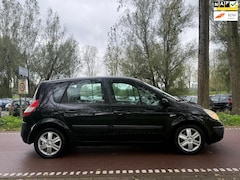 Renault Scénic - 2.0-16V Dynamique Comfort AUTOMAATCLIMAAPKKOOPJE