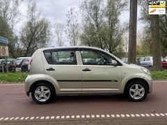 Daihatsu Sirion 2 - 1.3-16V Comfort AIRCOAPK20265DEURSKOOPJE