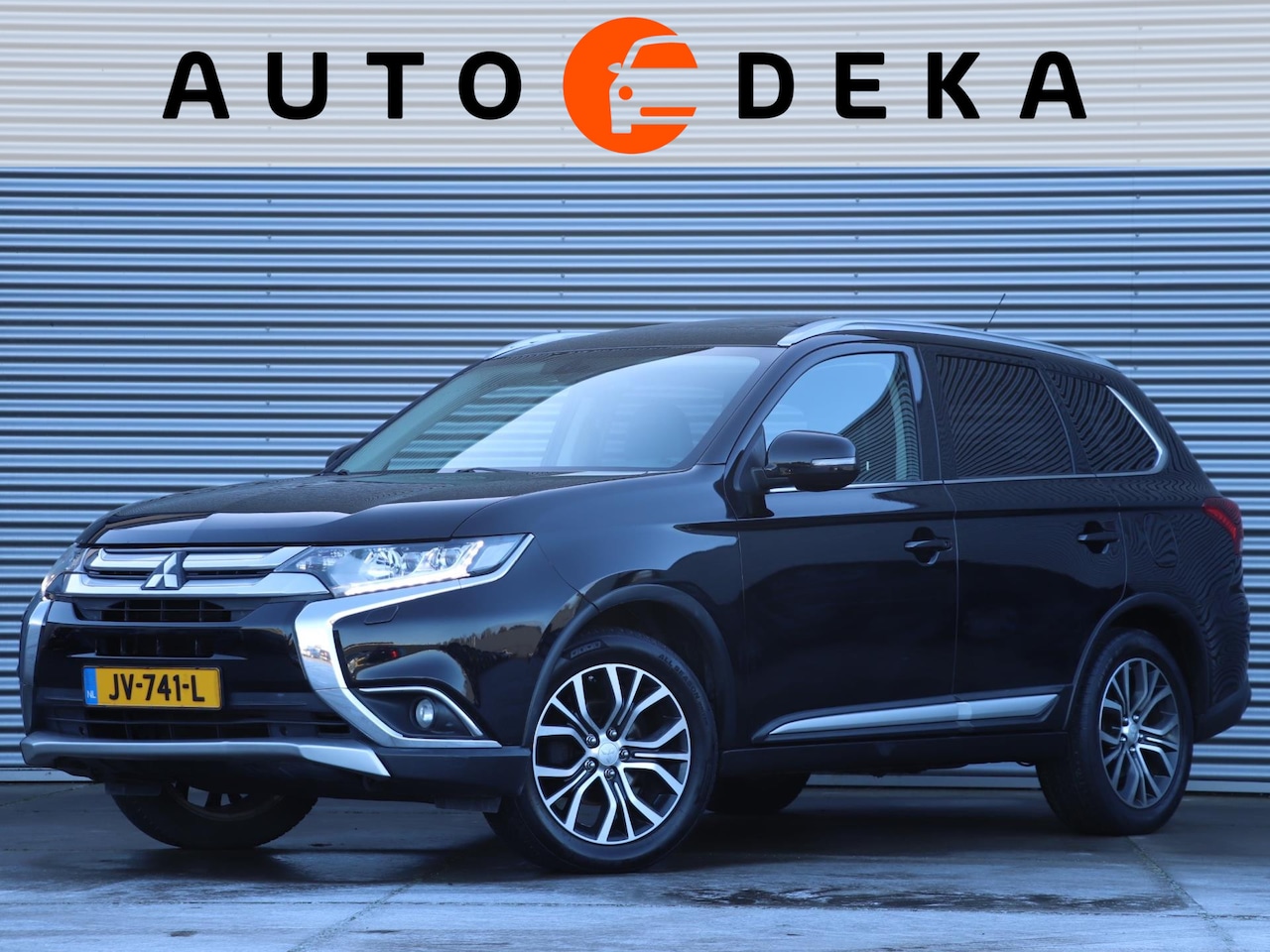 Mitsubishi Outlander - 2.0 Instyle 7 PERS. Automaat *1e Eigenaar*Dealeronderh.* - AutoWereld.nl