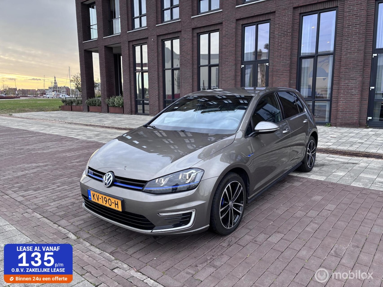 Volkswagen Golf - 1.4 TSI GTE Connected Series 1.4 TSI GTE Connected Series - AutoWereld.nl
