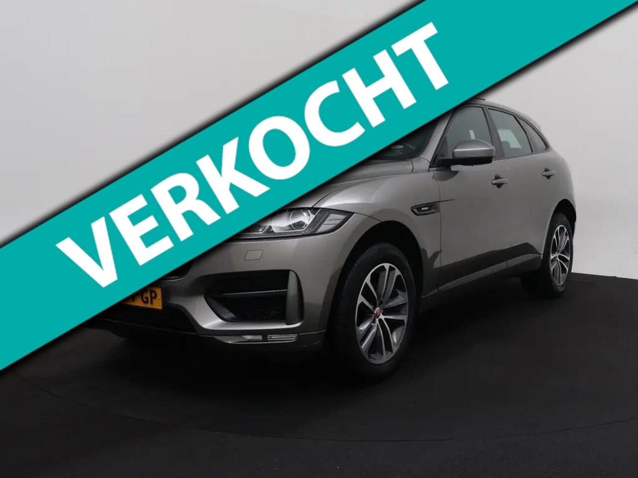 Jaguar F-Pace - 2.0t AWD Pure 25T Aut. | R-Sport | Panorama | Rijstrooksensor | Dealeronderhouden | Trekha - AutoWereld.nl