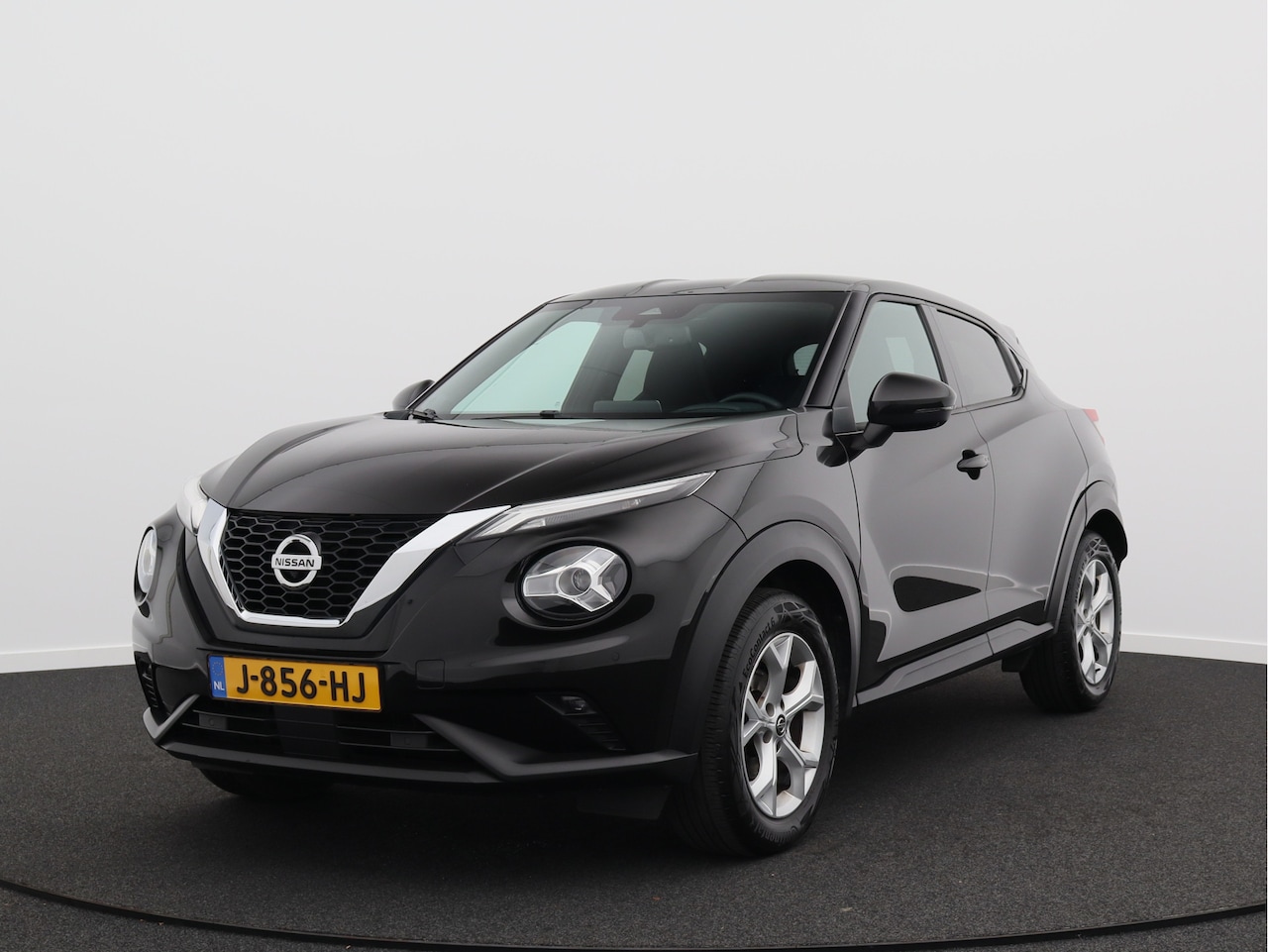 Nissan Juke - 1.0 DIG-T N-Connecta/ lage km/ zeer mooi! - AutoWereld.nl