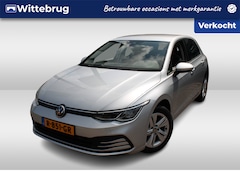 Volkswagen Golf - 1.0 TSI 110pk Life / LED / Parkeersensoren V+A / App-connect / Allseason / 16'' LMV / Fabr