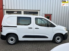 Peugeot Partner - 1.2i Benzine 1eEigenaar/Navigatie
