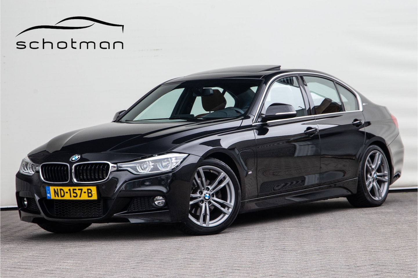 BMW 3-serie - 330e M Sport 330e M-Sport, Leder, Schuifdak, High Executive, Sportstoelen 2016 - AutoWereld.nl