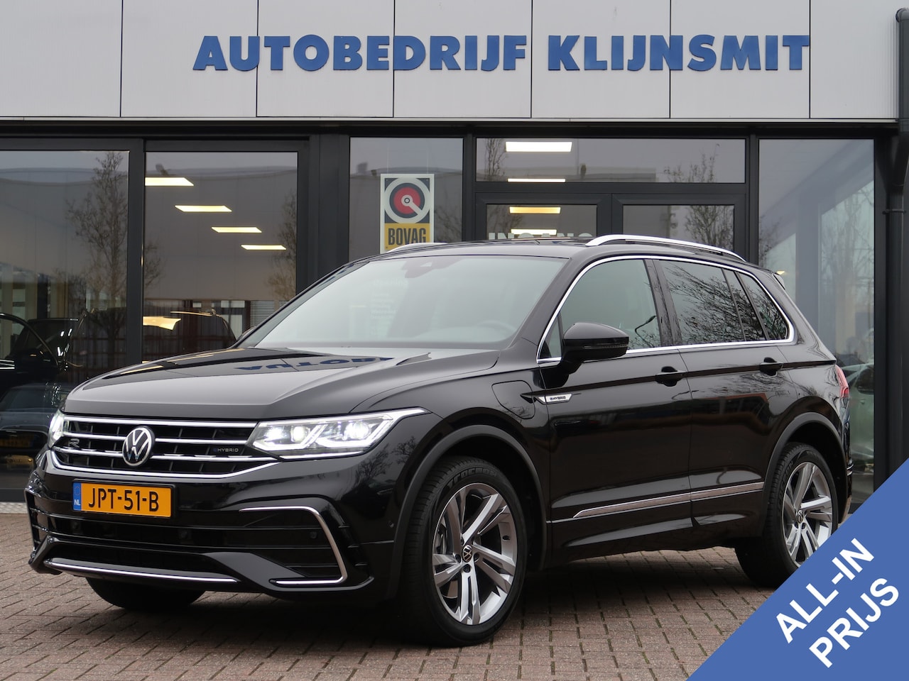 Volkswagen Tiguan - 1.4 TSI eHybrid R-Line Business+ | Panoramadak | Park-Assist | Camera | - AutoWereld.nl
