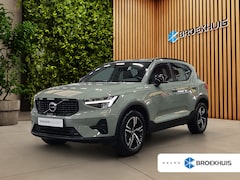 Volvo XC40 - 2.0 B4 Plus Dark | Trekhaak | Harman/Kardon | Camera | Pilot Assist | Stuur/stoelverwarmin