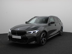 BMW 3-serie Touring - 330e M Sportpakket | Achteruitrijcamera | Driving Assistant | HIFI | 18"