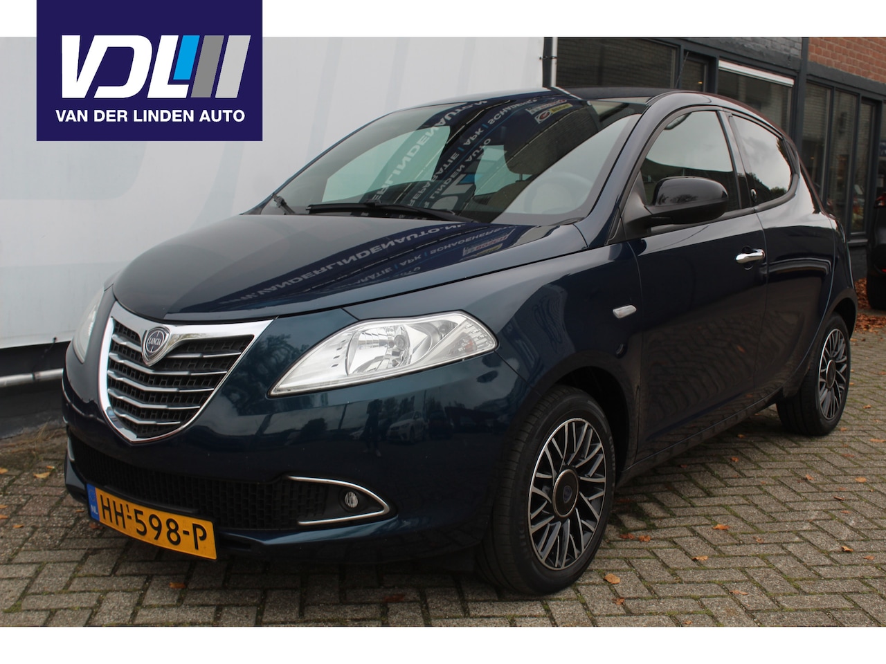Lancia Y(psilon) - Ypsilon 0.9 TwinAir 30th Anniversary Airco l Elek. ramen - AutoWereld.nl