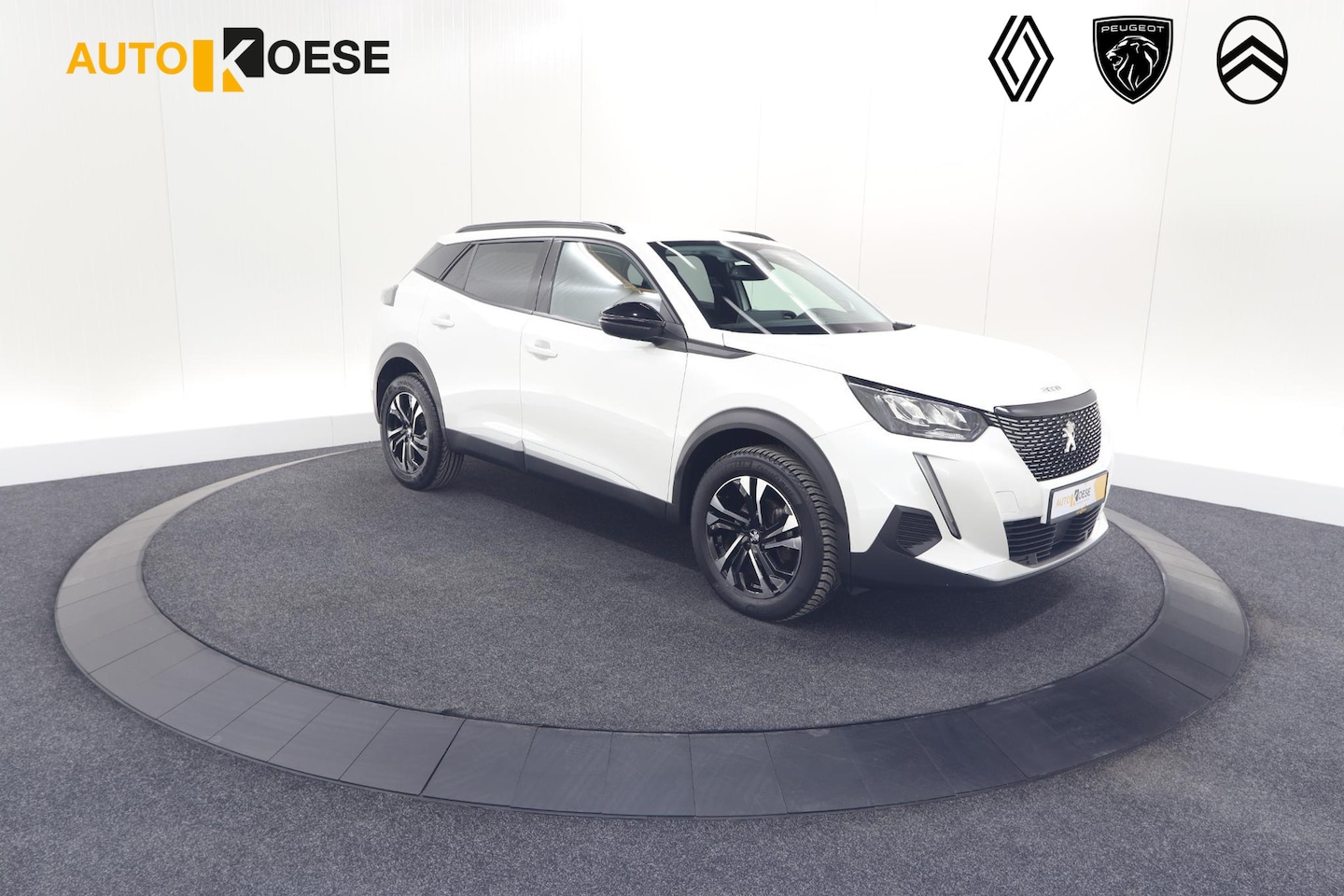 Peugeot 2008 - PureTech 102 Allure Pack | Allseason Banden | Parkeersensoren | Apple Carplay - AutoWereld.nl