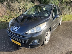 Peugeot 207 - 1.6 VTi Première
