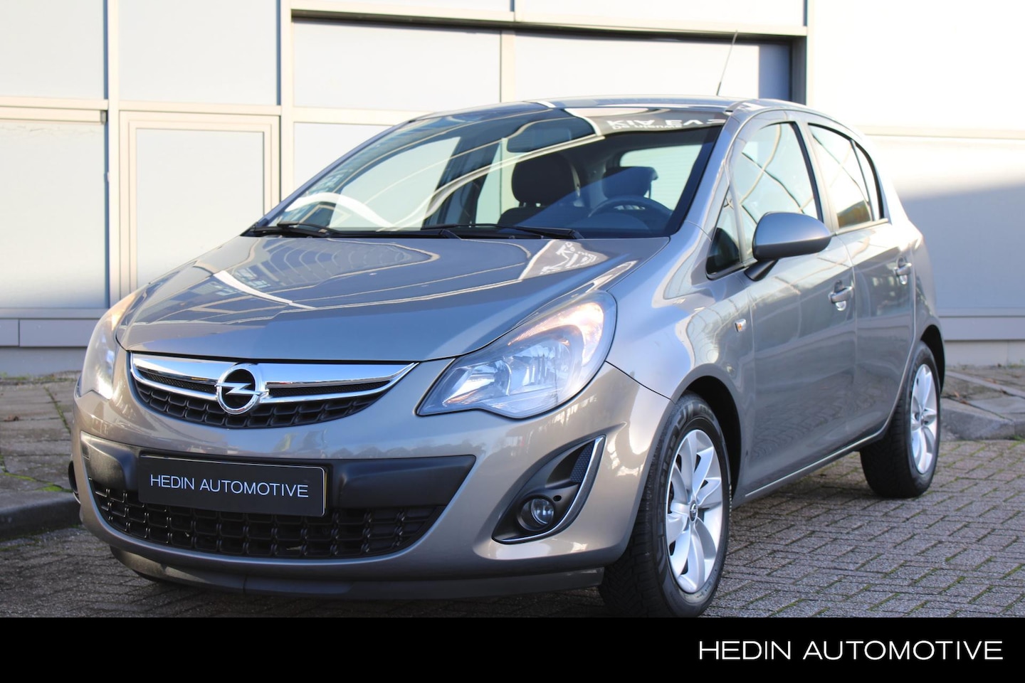Opel Corsa - 1.2-16V Design Edition 1.2-16V Design Edition - AutoWereld.nl