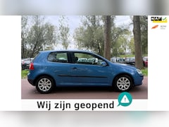 Volkswagen Golf - 1.6 FSI Trendline AIRCOAPK2026CAMERA