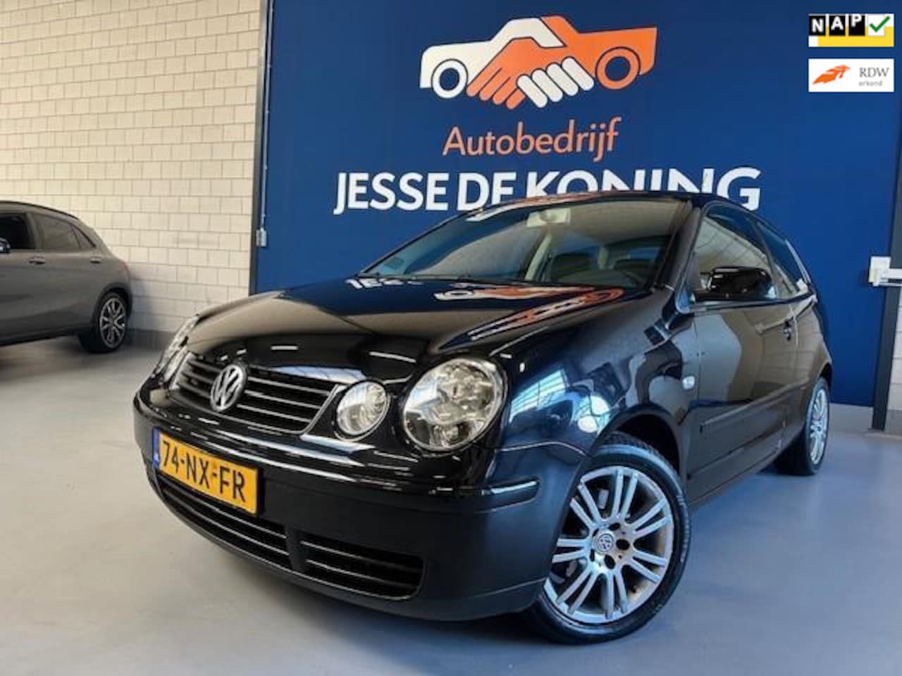 Volkswagen Polo - 1.4-16V Athene / bj.2004 / kleur: zwart / airco/sportvelgen/ cruise control /etc./NAP met - AutoWereld.nl