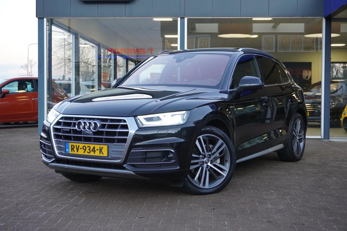 Audi Q5 - 2.0 TDI quattro Design Pro Line Plus | Automaat | Airco | Vol opties | Elek. Pakket | Inru - AutoWereld.nl