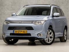 Mitsubishi Outlander - 2.0 PHEV Deluxe 203Pk (SCHUIFDAK, NAVIGATIE, CAMERA, LEDER, STOELVERWARMING, ADAPTIVE CRUI