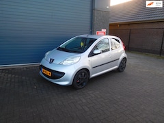 Peugeot 107 - 1.0-12V XS
