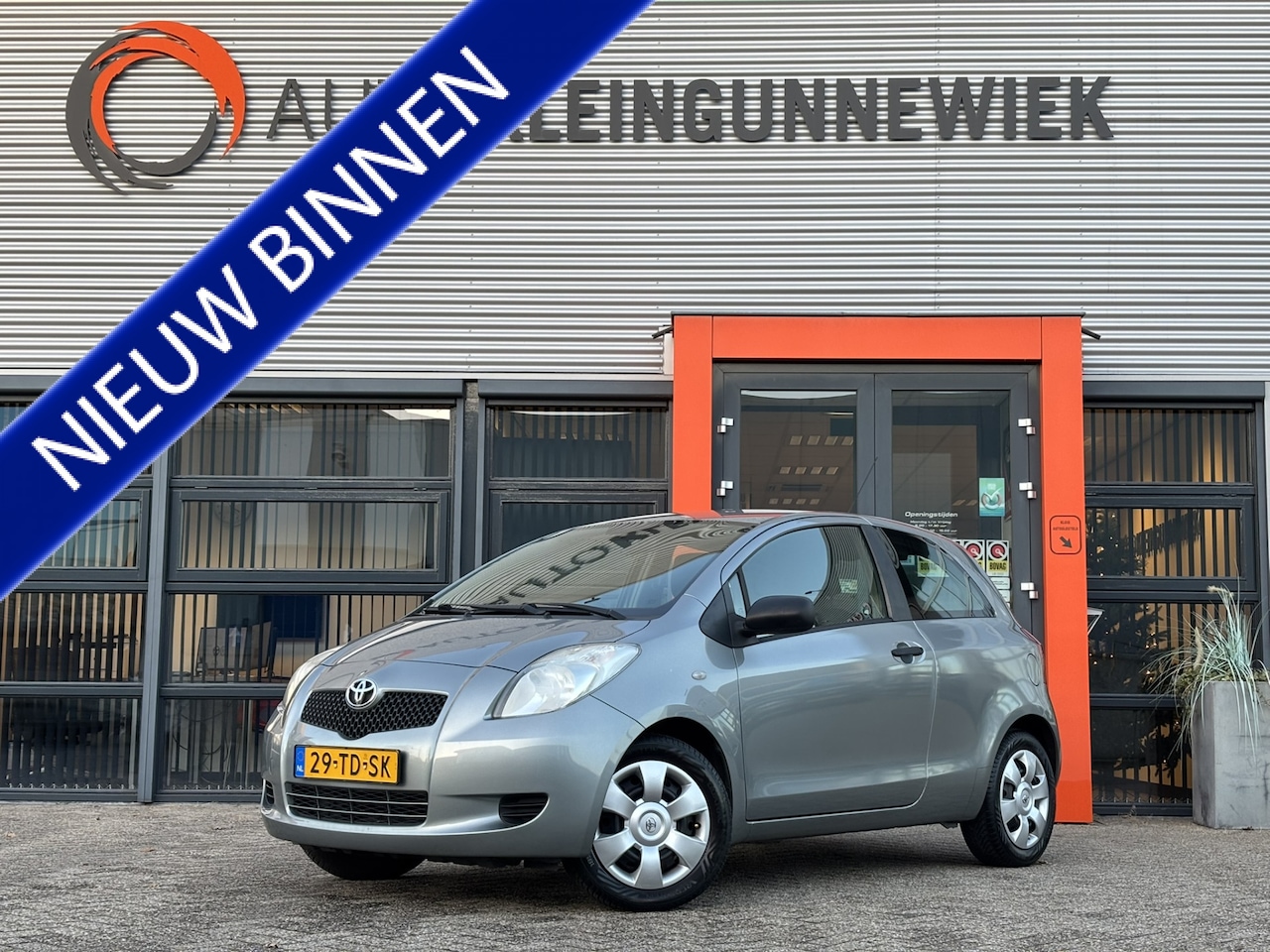 Toyota Yaris - 1.0 VVT-i Terra 1.0 VVTi Terra - AutoWereld.nl