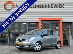 Toyota Yaris - 1.0 VVTi Terra