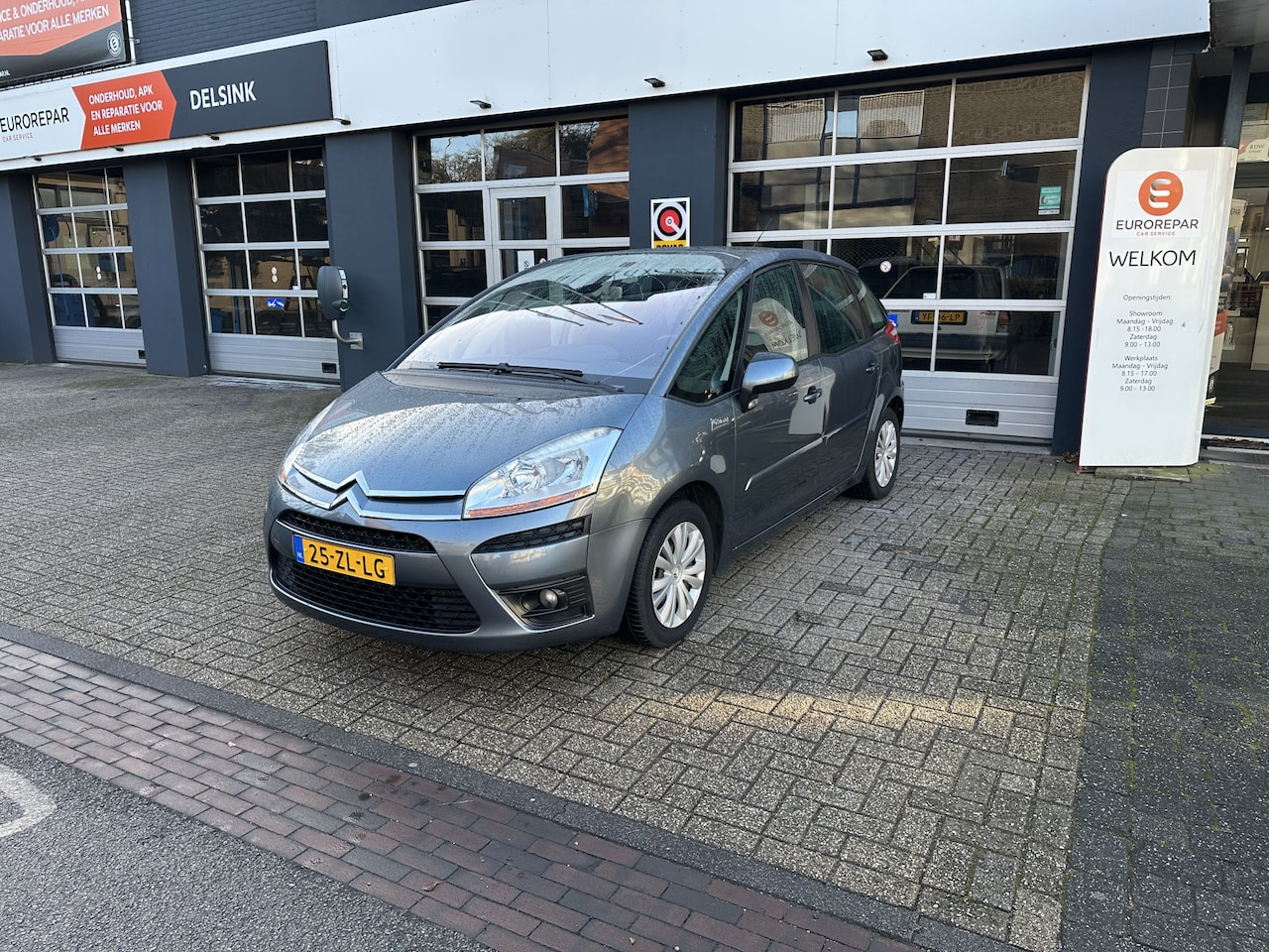 Citroën C4 Picasso - 1.8-16V Ambiance 5p. Airco/Trekhaak/Cruise/Parkeersens a/Centrale vergrendeling - AutoWereld.nl
