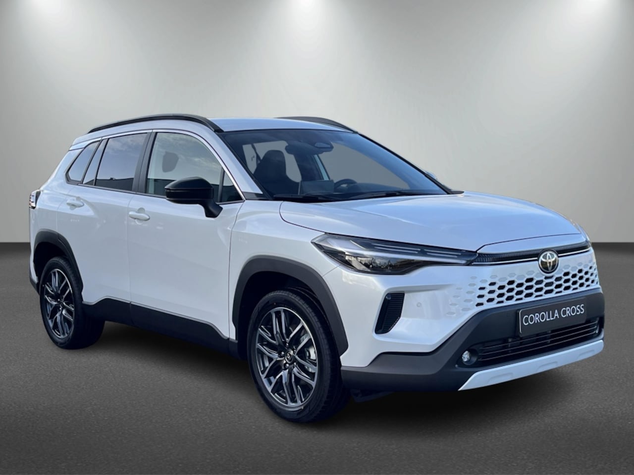 Toyota Corolla Cross - 2.0 Hybrid 180pk. Dynamic |Safety + Winter pakket. - AutoWereld.nl