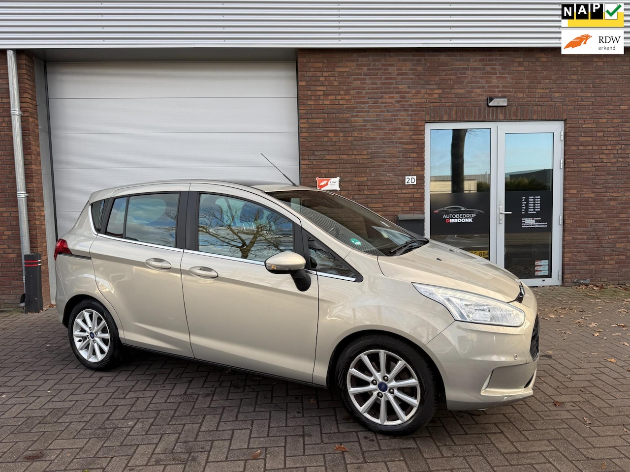 Ford B-Max - 1.0 EcoBoost Titanium|NAVI|AIRCO|NIEUWE APK|PANO - AutoWereld.nl