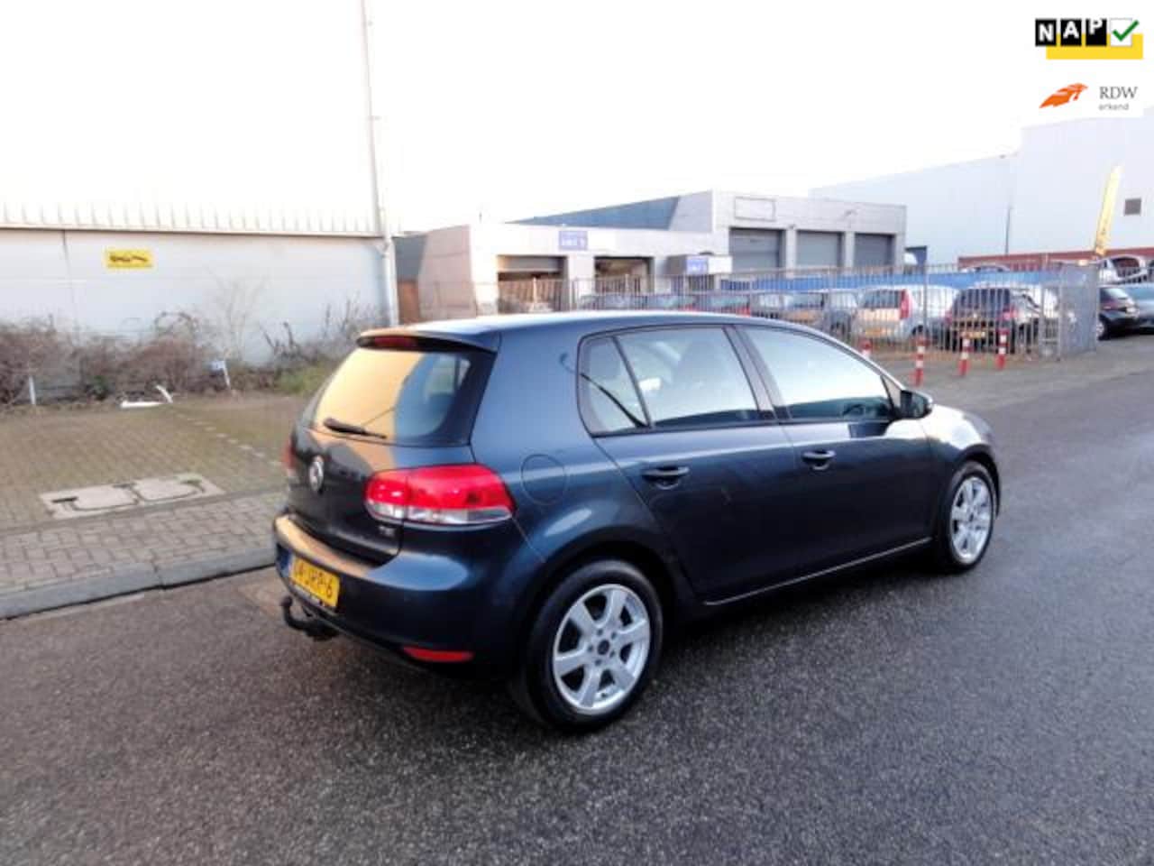 Volkswagen Golf - 1.4 TSI BJ 2009 { Automaat } NAP Airco Apk 13/08/2026 - AutoWereld.nl