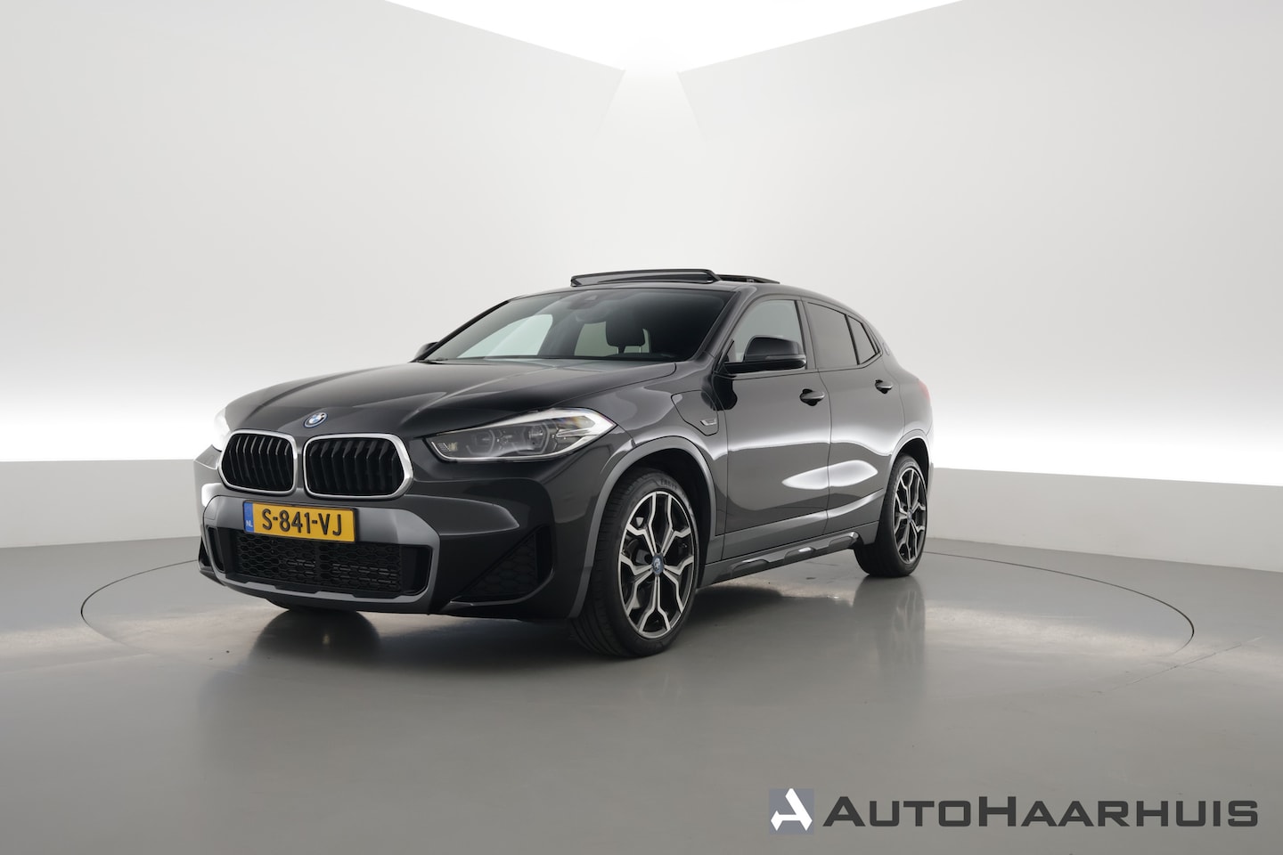 BMW X2 - xDrive25e M Sport | Apple CarPlay en Android Auto | Memory | Pano | Navi | Cruise | LED | - AutoWereld.nl