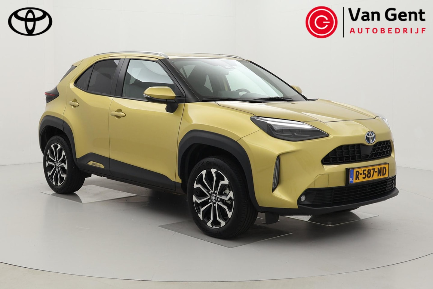 Toyota Yaris Cross - 1.5 Hybrid Dynamic | Trekhaak | Navigatie | Adaptive Cruise | Keyless | 17 inch | Full LED - AutoWereld.nl