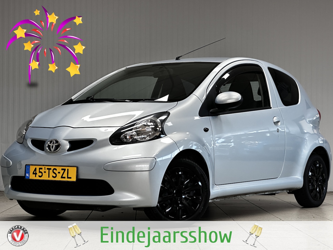 Toyota Aygo - 1.0-12V + /Stuurbekrachtiging /Bumpers in kleur /Airbags /Elek. ramen voor /C.V. afstand / - AutoWereld.nl