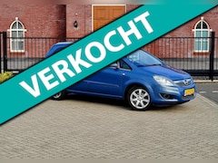 Opel Zafira - 1.8 Essentia / 7 Zits / Airco / Xenon / Navi / Pdc / Stoelverwarming / Trekhaak