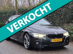 BMW 3-serie Touring - M Sport Panorama Apple CarPlay Camera Trekhaak volle Optieslijst NAP 6WB Shadow Executive