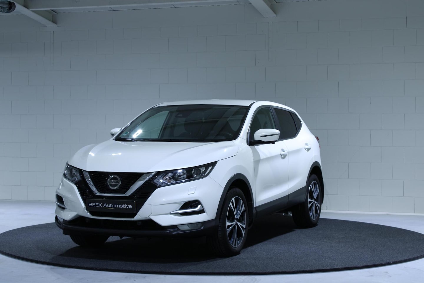 Nissan Qashqai - 1.3 DIG-T N-Connecta | incl. Winterbanden | - AutoWereld.nl
