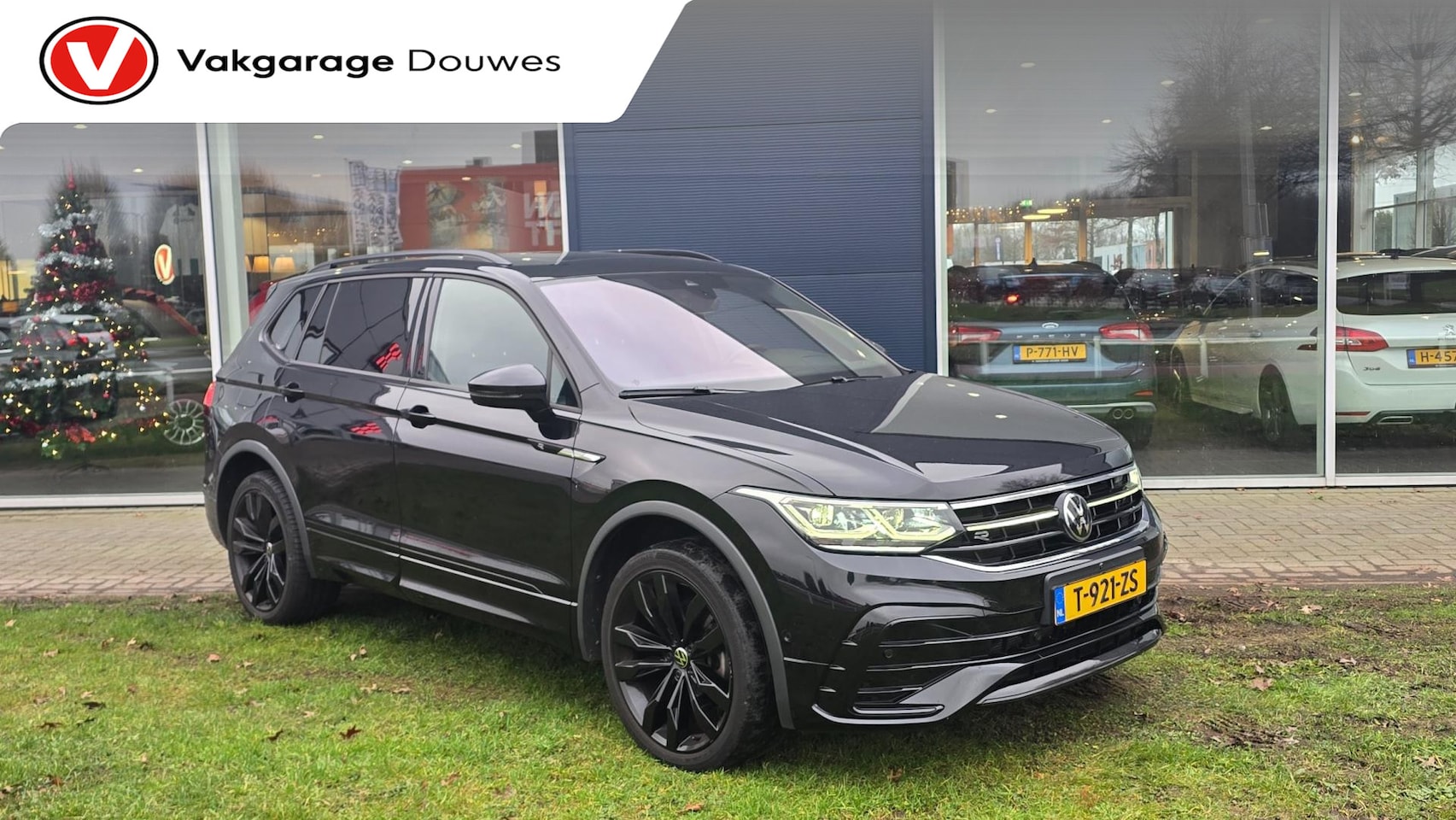 Volkswagen Tiguan Allspace - 1.5 TSI R-Line Business 7p. |NAP|BTW|1e eigenaar|Pano|Bomvol - AutoWereld.nl