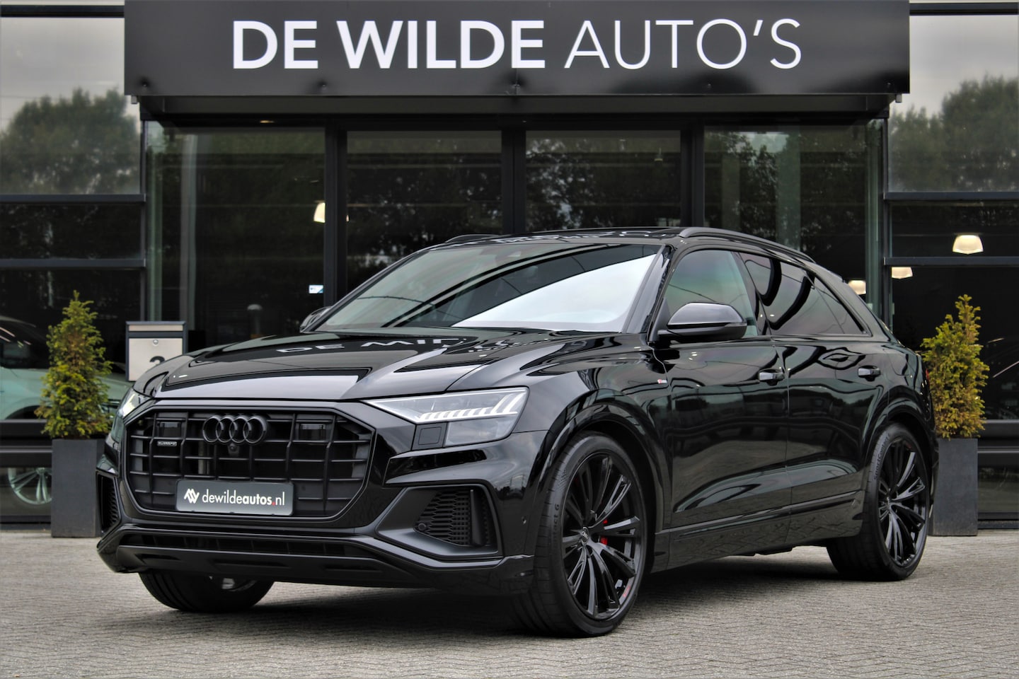 Audi Q8 - 55 TFSI e quattro S-line 381pk Pano RS-stoel Trekhaak B&O ACC 360-camera - AutoWereld.nl