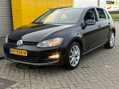 Volkswagen Golf - 1.2 TSI Highline Bj 2016 5Drs Navi Pdc v+a Camera Nette auto